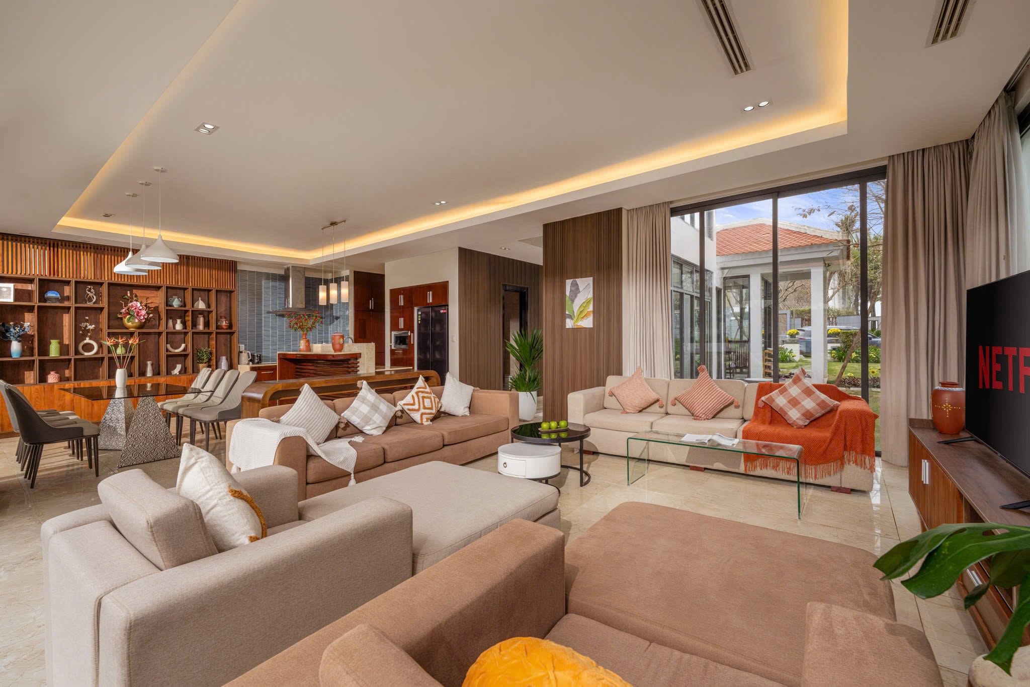OCEAN VILLAS DANANG