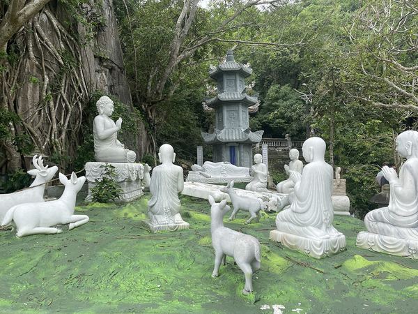 Làng đá mỹ nghệ Non Nước: hơn 200 năm nghề chạm đá