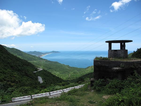 Suối Lương: nơi dòng suối gặp biển dưới chân đèo Hải Vân